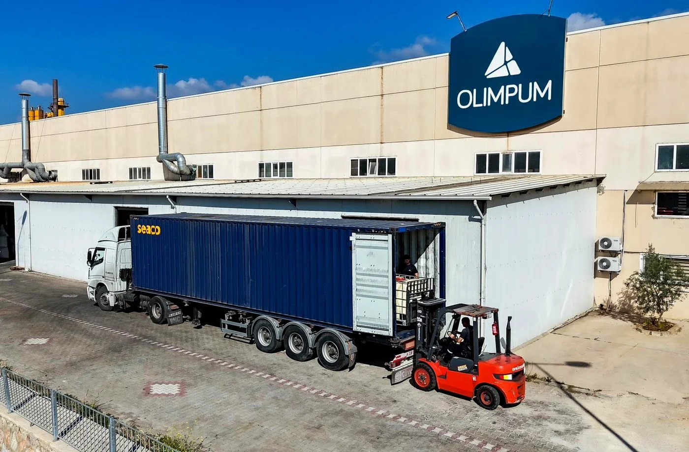 Olimpum manufacturing facility in Bursa loading an export container