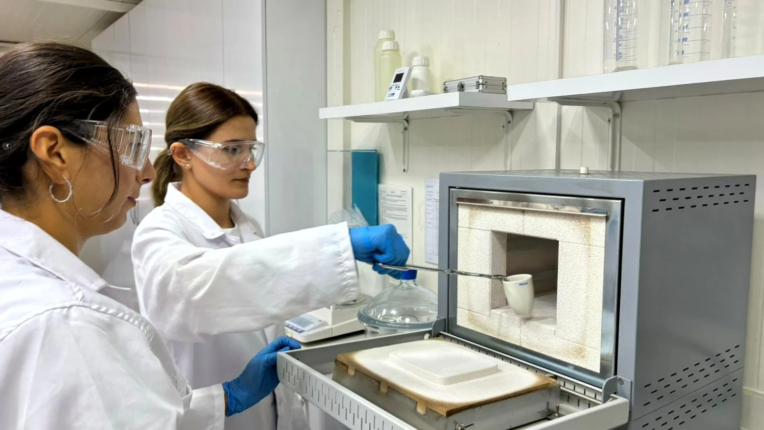 Olimpum quality control laboratory in Bursa